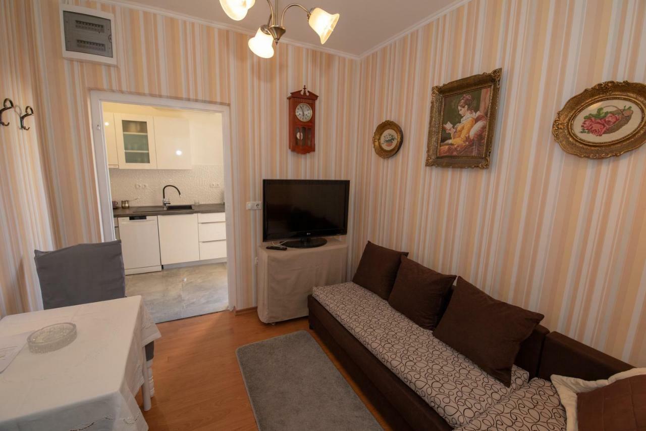 Apartmani Gojevic Apartment