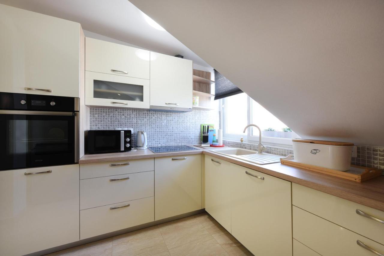 Apartmani Gojevic Apartment *